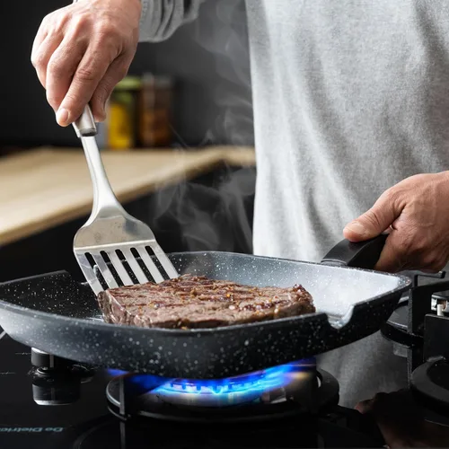 Miniatura 7 de Moss & Stone Sartén Parrilla Antiadherente de Aluminio para Estufas, Sartén Parrilla Versátil con Picos Vertedores, Sartén Parrilla Cuadrada de 11