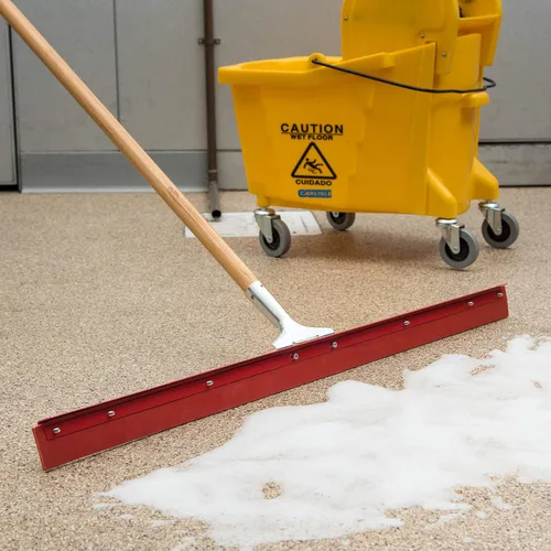 Miniatura 4 de SPARTA Flo-Pac - Escobilla de goma con marco de acero resistente para piso, baño, cocina, hormigón, azulejos, garaje, uso comercial, 36 pulgadas