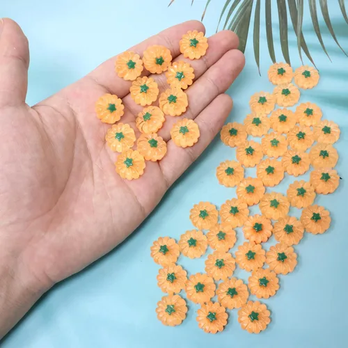 Miniatura 4 de Honbay 50 dijes de calabaza para Halloween, cabujones de resina con parte trasera plana, bonitos adornos vegetales para accesorios para el cabello