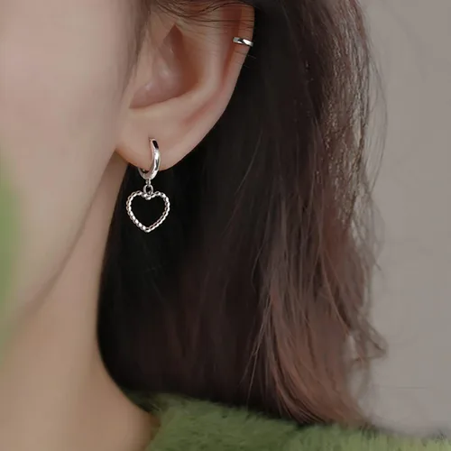 Miniatura 3 de SLUYNZ Aretes de aro de plata de ley con forma de corazón para mujer, aretes de aro pequeños con forma de corazón