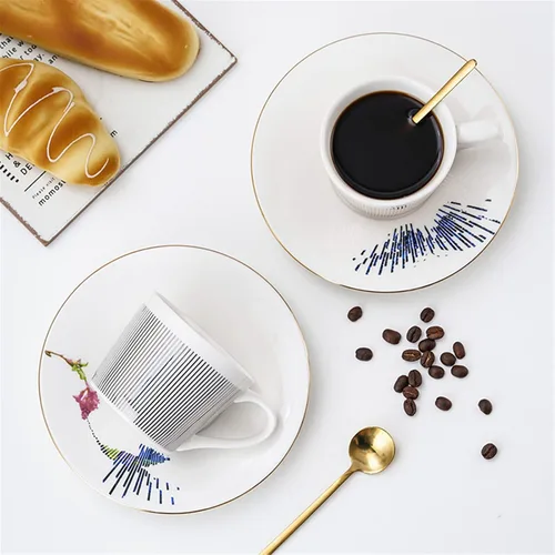 Miniatura 4 de Juego de tazas de café, taza de espejo y platillo creativo de lujo, taza de imagen invertida, taza de té de porcelana con incrustaciones doradas