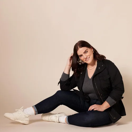 Miniatura 7 de Tienda Essentials Jeans ajustados para mujer