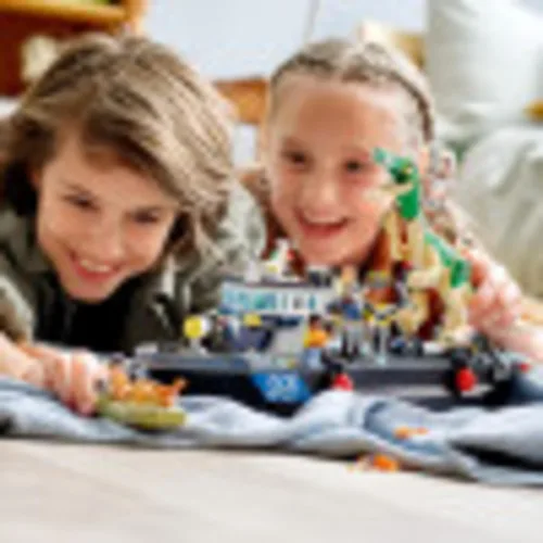 Miniatura 2 de LEGO Jurassic World Baryonyx Dinosaur Boat Escape 76942 Kit de construcción; juego de juguete genial para niños creativos; nuevo 2021 (308 piezas)