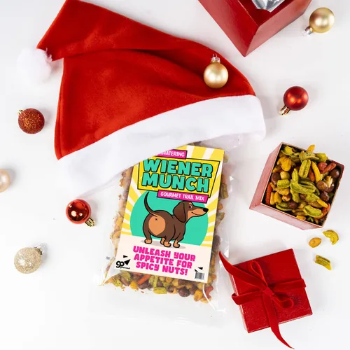 Miniatura 5 de Wiener Munch Trail Mix – Divertidos rellenos de calcetines para mujeres – Regalos para dueños de perros – Elefante blanco extraño – Regalos de broma