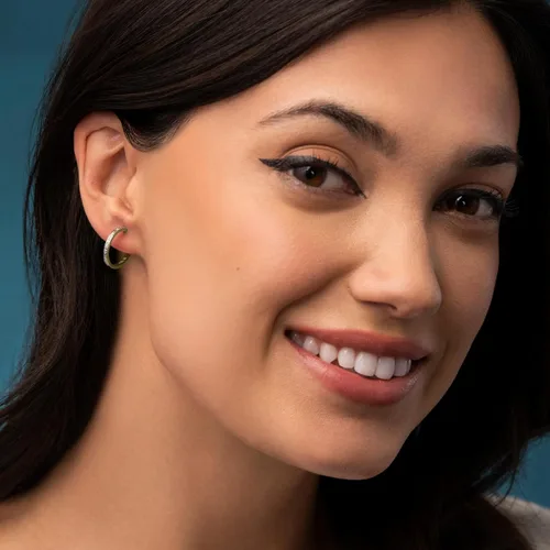 Miniatura 2 de NATALIA DRAKE Aretes de aro pequeños con diamantes abiertos en C para mujer en plata de ley 925