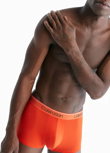 Miniatura 4 de Calvin Klein ropa interior para hombre de talle bajo, paquete de 3