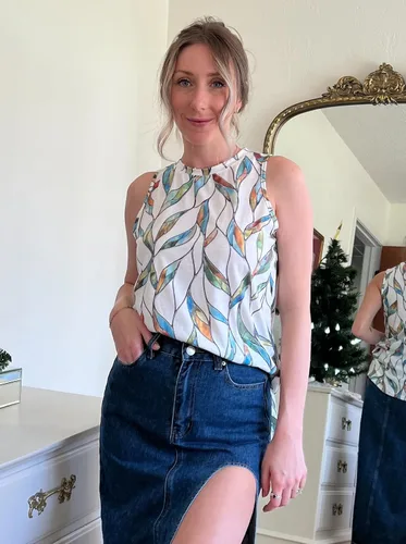 Miniatura 2 de XIEERDUO Camisetas sin mangas para mujer, cuello redondo, ajuste holgado, básicas, casuales, de verano, con abertura lateral, sin mangas