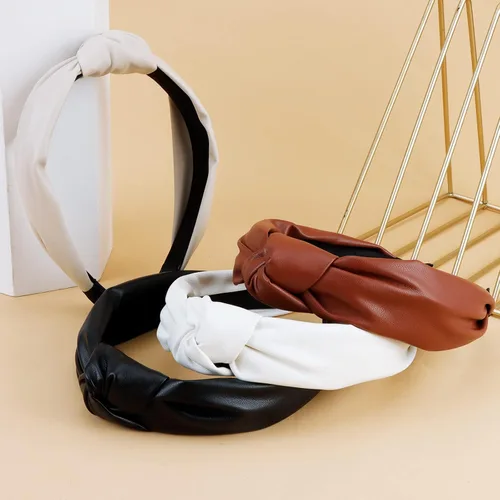Miniatura 7 de YISSION Diademas anudadas para mujer, accesorios para el cabello con nudo superior ancho de cuero antideslizante en blanco y negro