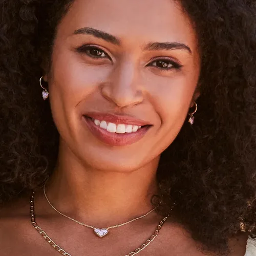 Miniatura 3 de Kendra Scott Ari - Collar con colgante de corazón y longitud ajustable para mujer, joyería a la moda