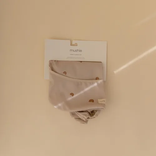 Miniatura 2 de Mushie - Babero de manga larga para bebé, resistente al agua, ajuste ajustable para edades de 6 a 24 meses multicolor/fantasía (Rainbows)