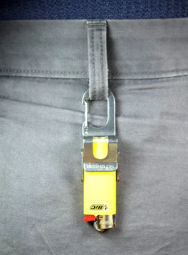 Miniatura 5 de Screwpop Bic - Llavero estándar para encendedor de tamaño completo, multiherramienta con mosquetón y abridor de botellas, construcción de acero