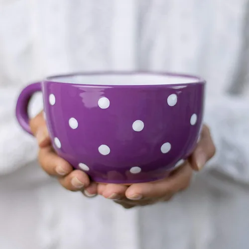 City to Cottage Taza de cerámica hecha a mano con diseño de lunares morados y blancos, taza única extra grande de 17.5 onzas / 16.9 fl oz de Púrpura