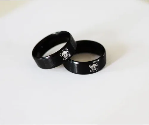 Miniatura 4 de Anillo de anime de una pieza de acero inoxidable negro para hombres, anillo de anime Luffy para niños, joyería de anime de 0.315in, Acero