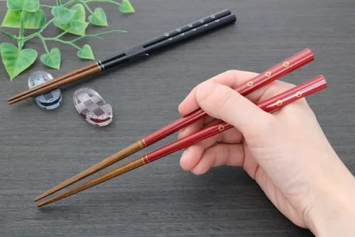 Miniatura 5 de Ishida WABIYORI 60181 Tsukiyama - Palillos para parejas, incluye soporte para palillos