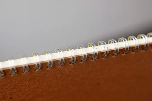 Miniatura 2 de Strathmore Bloc de papel de carbón serie 300, encuadernado con alambre superior, 9 x 12 pulgadas, 32 hojas (64 libras/3.35 oz), papel de artista