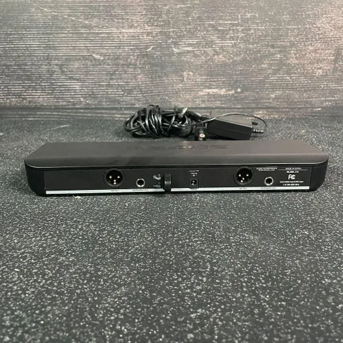 Miniatura 2 de Shure BLX188/CVL Sistema de micrófono inalámbrico - Vida de batería de 14 horas, rango de 300 pies, UHF Incluye (2) micrófonos Lavalier, receptor