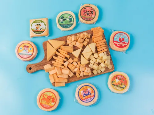 Miniatura 3 de Caja de regalo de Cheese Bros. Brotherhood Fresco de Wisconsin Surtido de Gouda, Havarti, Mozzarella y Fratello Gran idea de regalo de comida