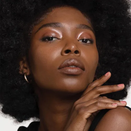 Miniatura 7 de Smashbox Halo Healthy Glow Tinted Moisturizer with SPF 25 24-Hour Hydrating Buildable Coverage with a Natural Dewy Finish, Hyaluronic Acid &