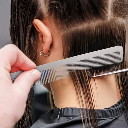 Miniatura 4 de Patelai Peine de metal de acero inoxidable para hombres, peine de peluquero de doble cara plateado, dientes anchos y finos, antiestático para cortar