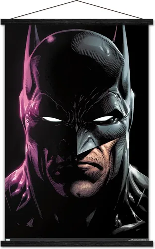 Miniatura 8 de Trends International DC Comics Batman - Póster de pared de retrato, 22.37 x 34.00 pulgadas, paquete de impresión premium y colgador de madera de haya