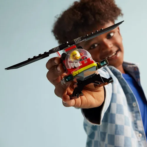 Miniatura 2 de LEGO City Fire Rescue Helicóptero de Rescate de Bomberos de Juguete, Set de Construcción con Piloto Minifigura de Bombero, Regalo Divertido