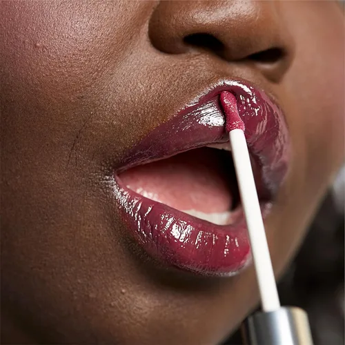 Miniatura 5 de Clinique Pop Plush Creamy Lip Gloss With Hyaluronic Acid + Blend of Avocado, Aloe + Shea Butter Hydrating + High Shine AA Airkiss Pop