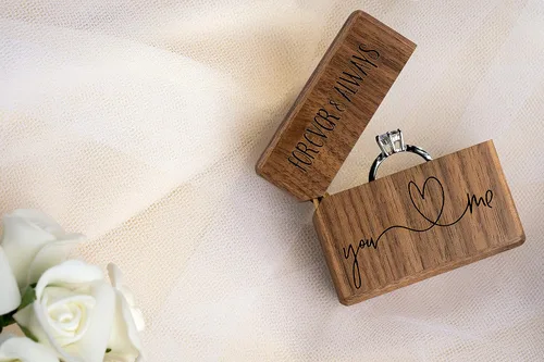 Miniatura 3 de Caja de Anillo de Compromiso para Propuesta de Tamaño de Bolsillo Delgado, de Nogal, de Madera, Más Ligera, Grabada (Siempre y Siempre Serás Tú y Yo)