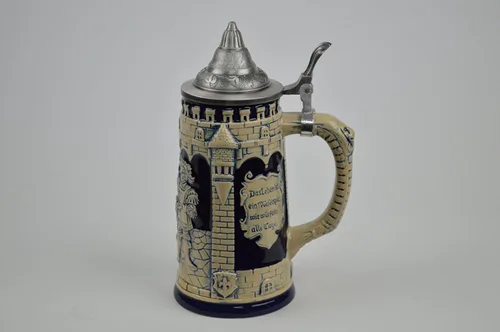 Miniatura 4 de Essence of Europe Gifts 0.6 litros OktoberfestHaus - Jarra alemana con tapa Das Leben Ist Ein Wurfelspiel Wir Wurfeln All Tage