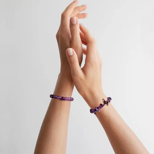 Miniatura 3 de GolbalJew Pulsera de Amatista para Mujeres Ansiedad Pulseras de Cuentas de Amatista Dijes de Mariposa Piedra Curativa Pulsera en Capas Regalos