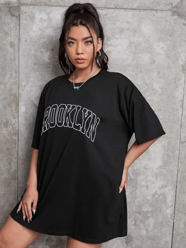 Miniatura 4 de Verdusa Camiseta de gran tamaño con estampado de letras y hombros caídos para mujer