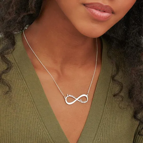 Miniatura 3 de MYKA - Collar con dije de infinito personalizado con nombre para parejas joyería de amor eterno con 1 o 2 nombres plata de ley chapado en oro