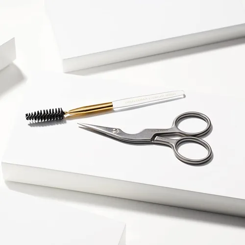 Miniatura 7 de Cepillo y tijera inoxidables para estilizar las cejas, de Tweezerman, paquete de de 1, Acero inoxidable clásico