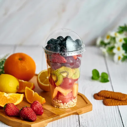 Miniatura 6 de Lilymicky 90 juegos de vasos de plástico transparente de 20 onzas con tapas de cúpula, vasos de plástico desechables de 20 onzas para café helado