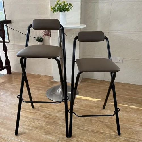 Miniatura 4 de Taburete de bar plegable de 26 ″/28 ″/30 ″, taburete de bar acolchado marrón rústico, silla alta de desayuno de cocina con respaldo y reposapiés