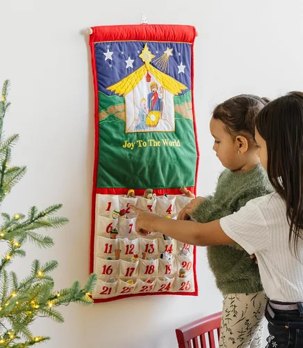Miniatura 6 de Pockets of Learning Joy To The World - Calendario de adviento tradicional de la natividad, decoración navideña, escena del pesebre de la guardería