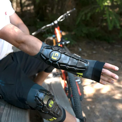 Miniatura 3 de G-Form Pro-X3 Coderas para Codo - Almohadillas Protectoras para Codo de Bicicleta de Montaña y Dirt Bike - Accesorios para Bicicleta