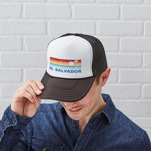 Miniatura 8 de CafePress Sombrero de camionero retro con palmera de El Salvador