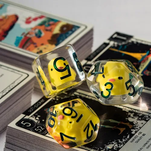 Miniatura 7 de Cusdie 8 dados DND, juego de dados poliédricos rellenos de animales, juego de dados de animales para juegos de rol, dados D&D