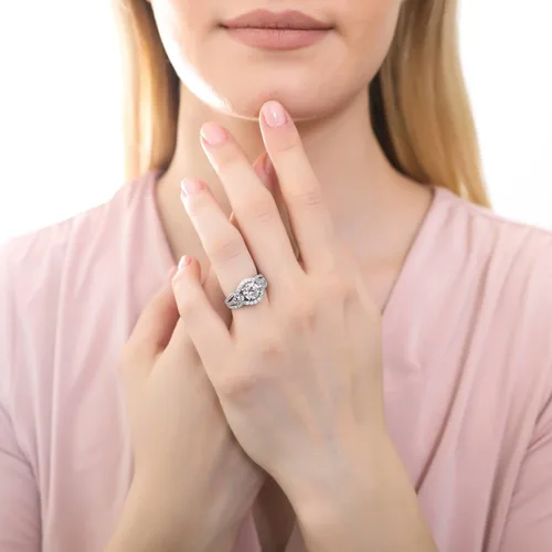 Miniatura 6 de BERRICLE Sterling Silver 3-Stone CZ Wedding Engagement Rings for Women, Stackable Cubic Zirconia Ring - Clear, Sapphire Blue Colors, 1-3 Piece Set