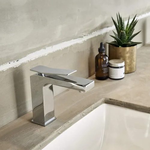 Miniatura 2 de Gerber D225019 Avian - Grifo de baño de una sola manija, cromado