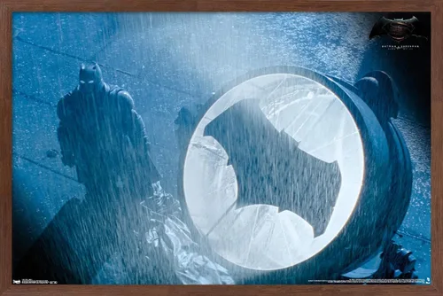 Miniatura 10 de Trends International Película DC Comics – Batman v Superman – Póster de pared de señal, 14.725 x 22.375 pulgadas, versión enmarcada de madera