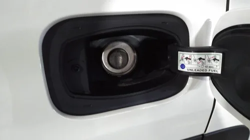 Miniatura 2 de Cubierta antipolvo para puerto de combustible sin tapa, compatible con vehículos Dodge, Ram y Chrysler, protege los sistemas de gas sin tapa