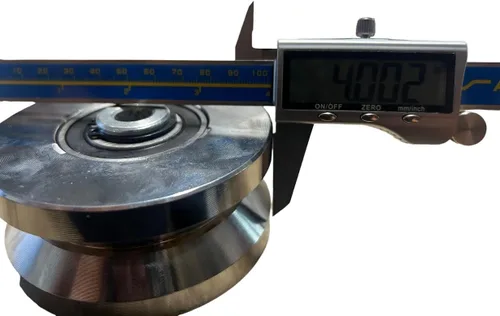 Miniatura 4 de JM Steel 4" Rueda sólida V-Groove cromada. para puerta corredera V-Track. Capacidad de carga 2500 libras.