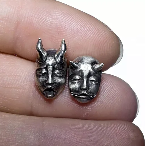 Miniatura 2 de Pendientes de demonio gótico con máscara de fantasma de diablo Prajna para bebé con cara de bebé, pequeños aretes de terror de Halloween