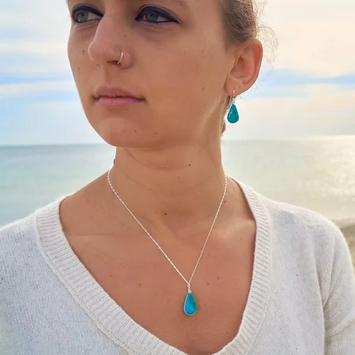 Miniatura 2 de Rumi Sumaq Joyería de Metal Tejida a Mano para Mujeres y Adolescentes – Aretes, Collares y Conjuntos de Plata de Ley y Oro de 14 Quilates con Piedra