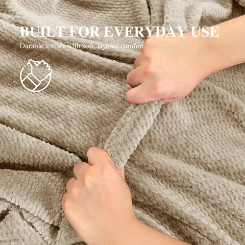 Miniatura 3 de Manta de vellón para sofá, mantas cálidas de felpa para cama, manta de franela mullida y acogedora para sofá cama, patrón jacquard de viaje, beige