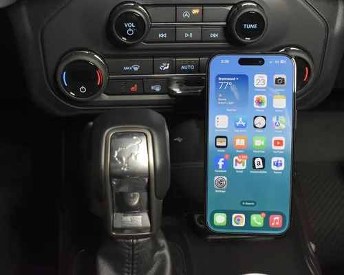Miniatura 7 de Soporte magnético para teléfono compatible con Ford Bronco 2021-2026 – Soporte de teléfono ajustable giratorio de inclinación de 360°