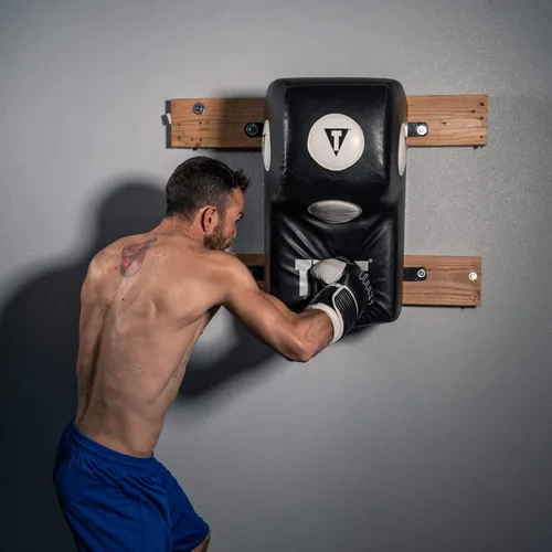 Miniatura 6 de TITLE Boxing Bolsa de entrenamiento de amenaza de montaje en pared - Bolsa de corte superior, saco de boxeo en ángulo