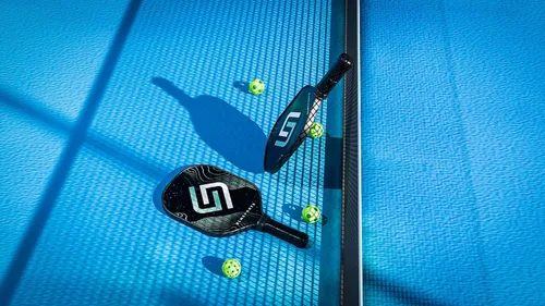 Miniatura 5 de Pickleball Paddles USAPA Approved Carbon Fiber Paddles/Fiberglass Pickleball Rackets Set of 2 Carrying Case, 4 Balls Pickleball Raquets for