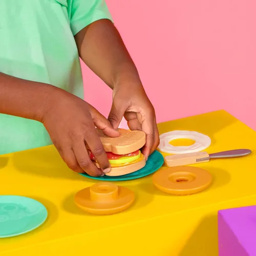 Miniatura 5 de B. toys – Mini Chef – Juego de simulación de tostadora – Juego de desayuno de simulación – Set de brunch de 14 piezas – Tostadora emergente